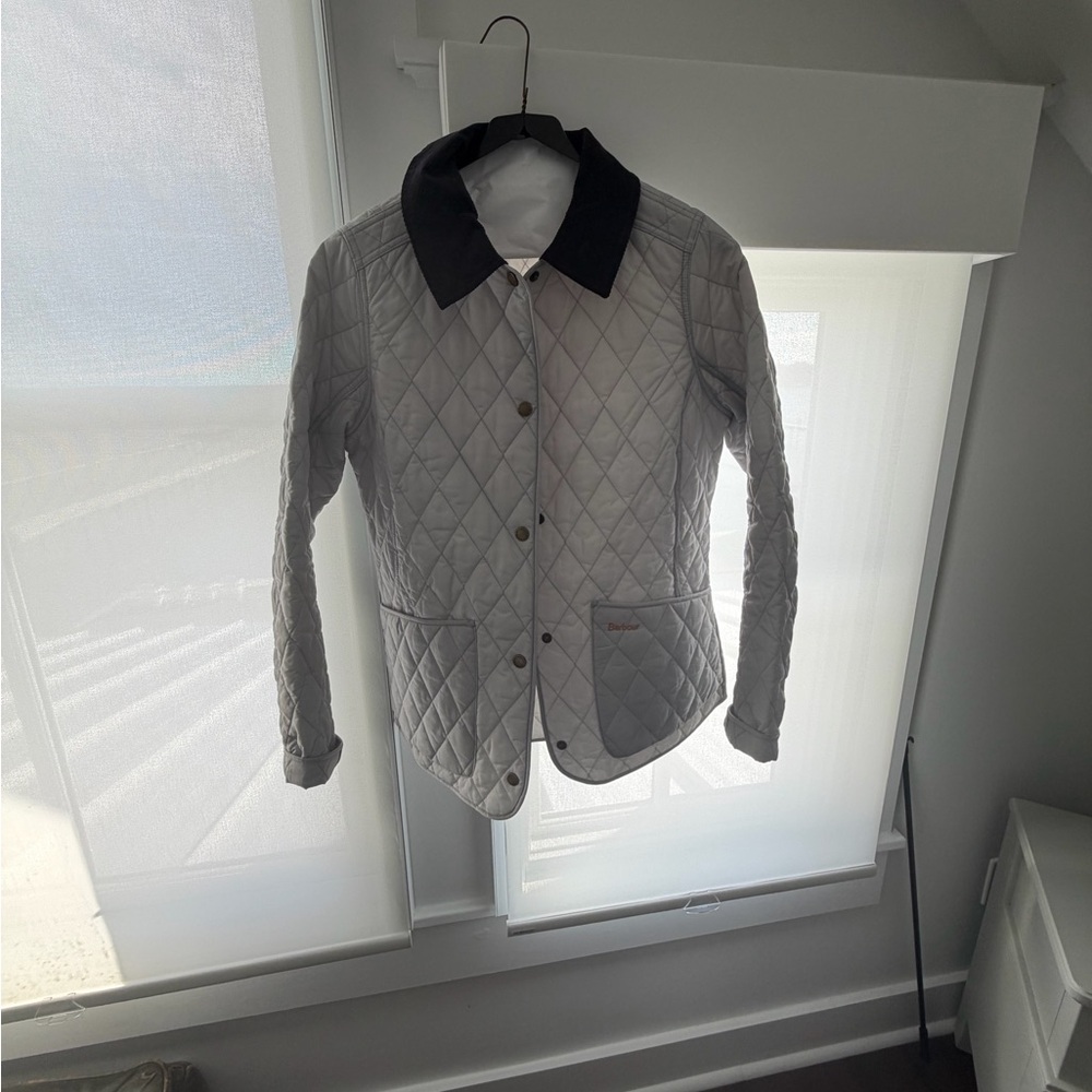 Quilted Gray Jacket with Black Collar